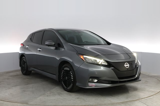 2023 Nissan LEAF — photo 13 of 20
