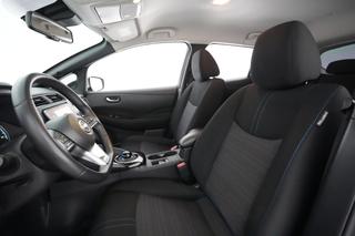 2023 Nissan LEAF — photo 3 of 20
