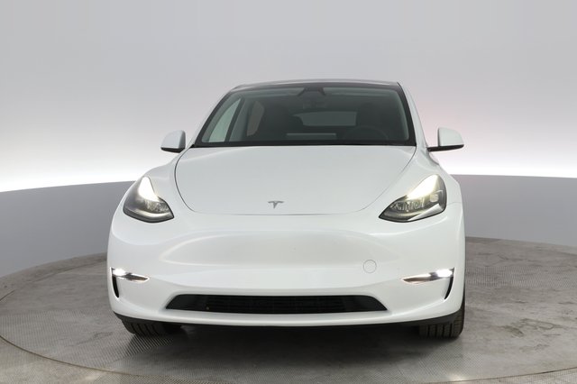 2023 Tesla Model Y — photo 5 of 27