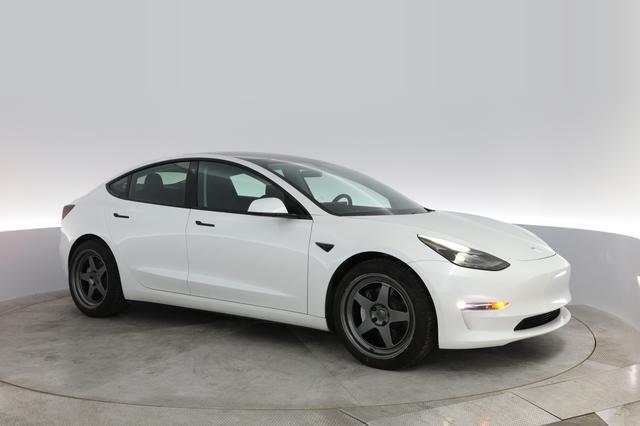 2021 Tesla Model 3 — photo 7 of 35