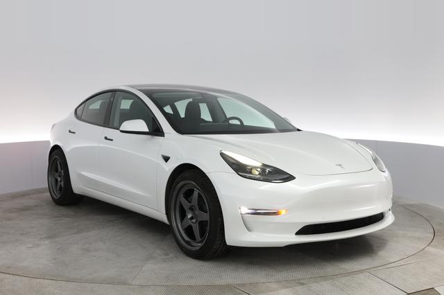 2021 Tesla Model 3 — photo 6 of 35