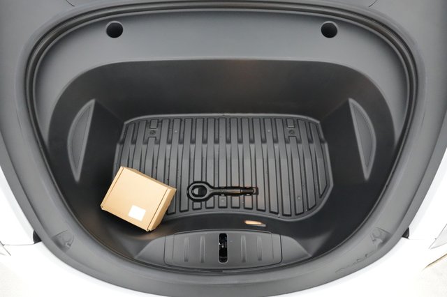 2021 Tesla Model 3 — photo 19 of 35