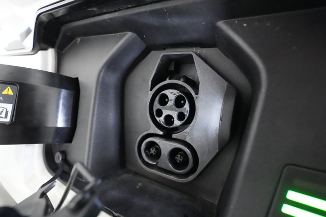 2023 Kia Niro EV — photo 18 of 30