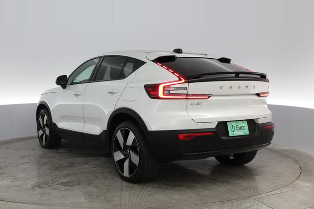 2023 Volvo C40 Recharge — photo 9 of 56