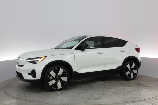 2023 Volvo C40 Recharge — photo 10 of 56