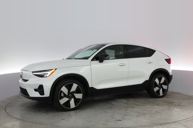 2023 Volvo C40 Recharge — photo 10 of 56