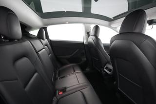 2022 Tesla Model Y — photo 3 of 47
