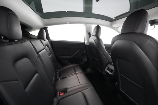 2022 Tesla Model Y — photo 3 of 47
