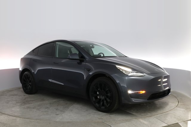 2022 Tesla Model Y — photo 7 of 47