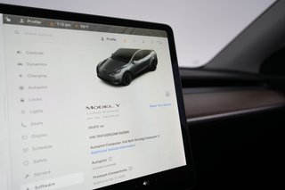 2022 Tesla Model Y — photo 4 of 47
