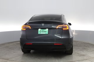 2022 Tesla Model Y — photo 8 of 47