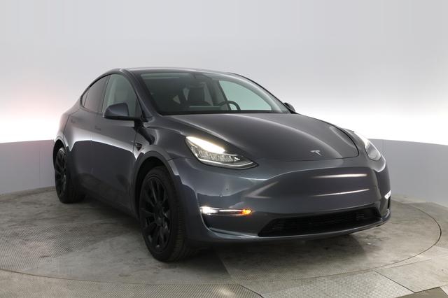 2022 Tesla Model Y — photo 6 of 47