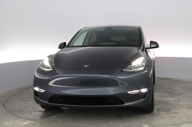 2022 Tesla Model Y — photo 5 of 47