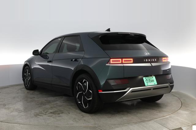 2023 Hyundai IONIQ 5 — photo 9 of 46