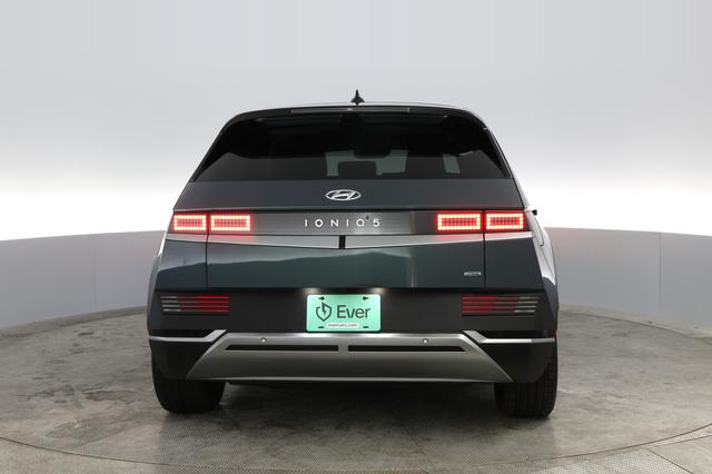 2023 Hyundai IONIQ 5 — photo 8 of 46