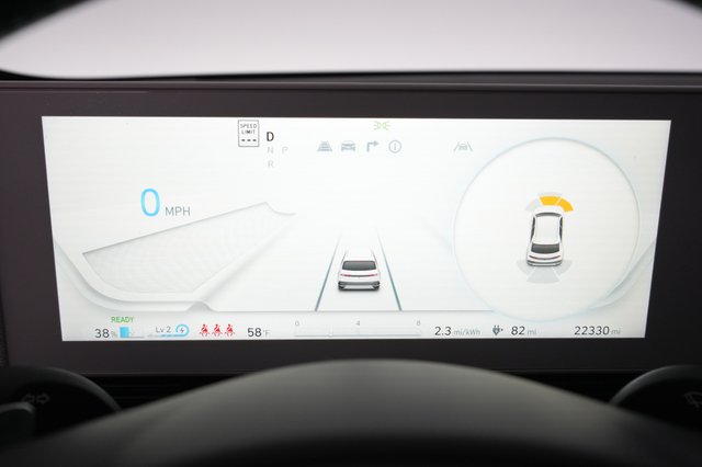 2023 Hyundai IONIQ 5 — photo 4 of 46