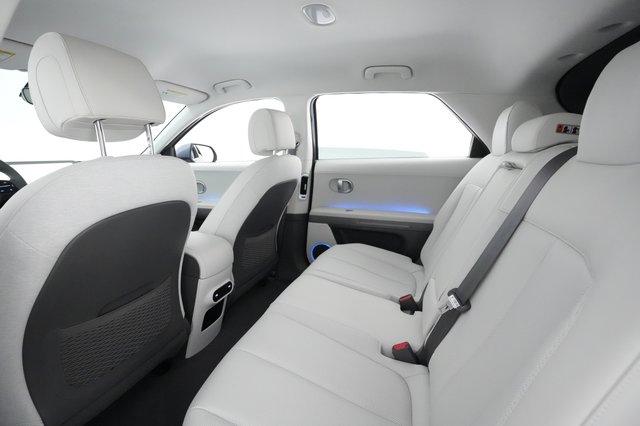 2023 Hyundai IONIQ 5 — photo 18 of 22