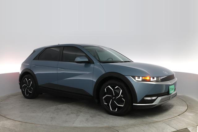 2023 Hyundai IONIQ 5 — photo 10 of 22