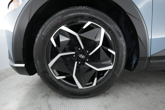 2023 Hyundai IONIQ 5 — photo 7 of 22