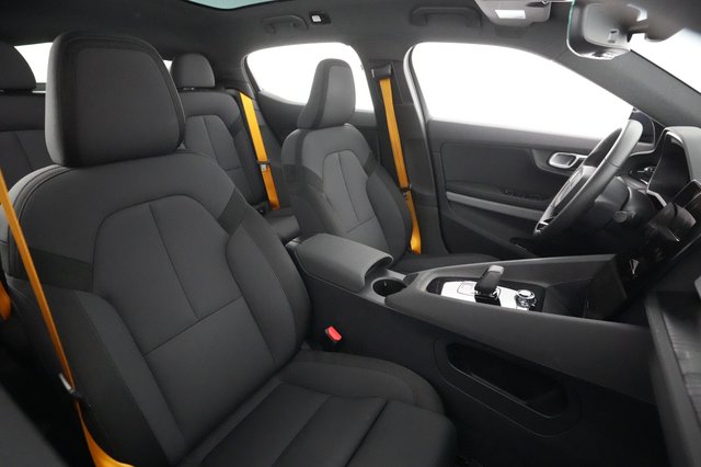 2022 Polestar 2 — photo 16 of 22