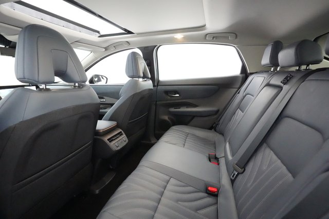 2023 Nissan Ariya — photo 19 of 21