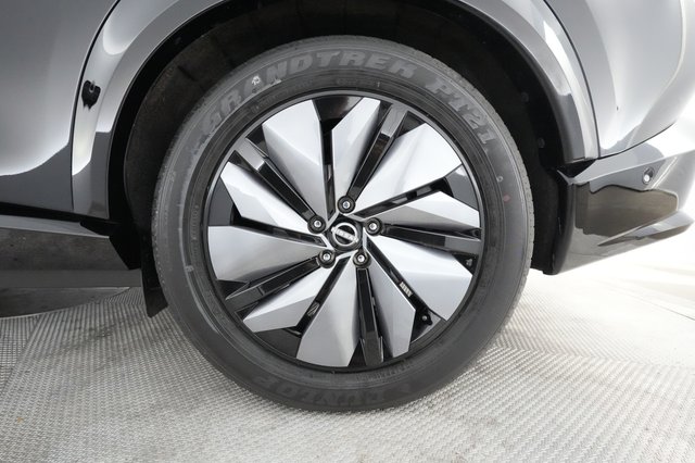 2023 Nissan Ariya — photo 17 of 21