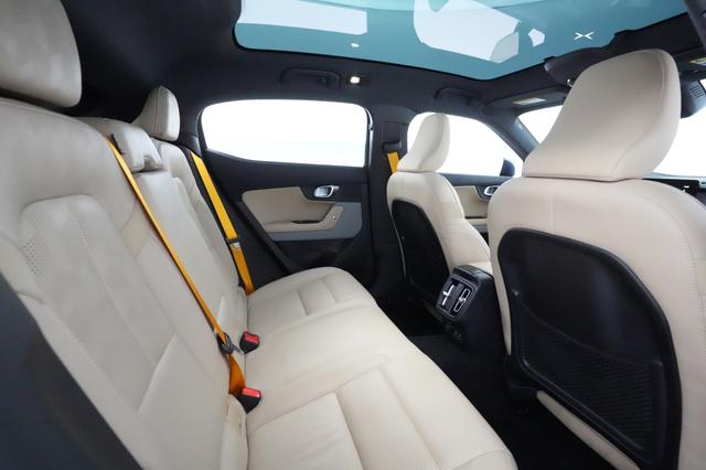 2022 Polestar 2 — photo 3 of 31