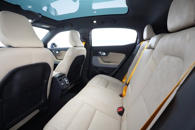 2022 Polestar 2 — photo 16 of 31