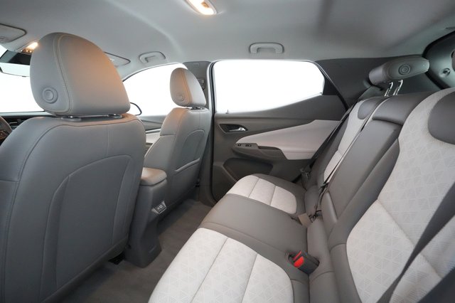 2022 Chevrolet Bolt EUV — photo 19 of 23