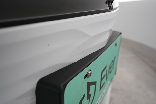 2023 Chevrolet Bolt EUV — photo 23 of 40