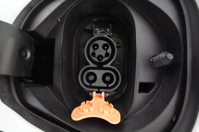 2023 Chevrolet Bolt EUV — photo 18 of 40