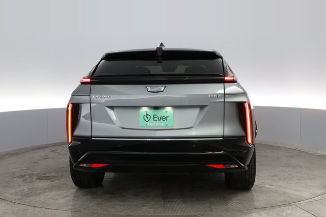 2024 Cadillac LYRIQ — photo 8 of 37