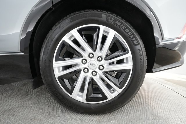 2024 Cadillac LYRIQ — photo 12 of 37