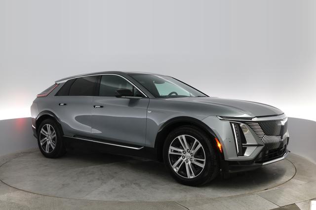 2024 Cadillac LYRIQ — photo 7 of 37