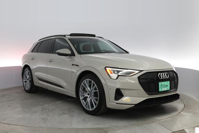 2021 Audi e-tron — photo 6 of 40