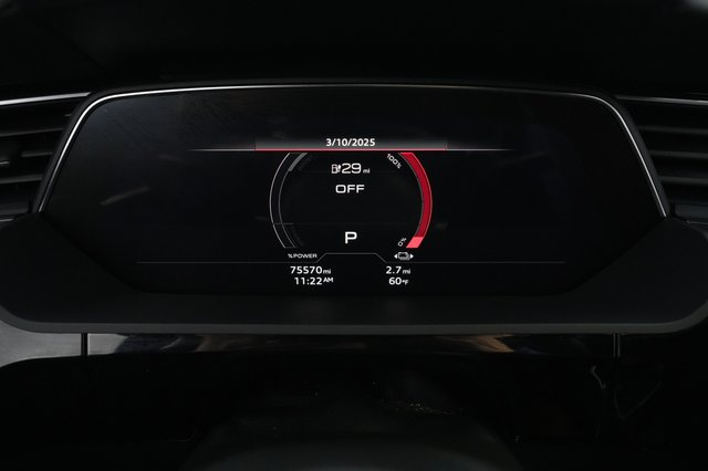 2021 Audi e-tron — photo 4 of 40