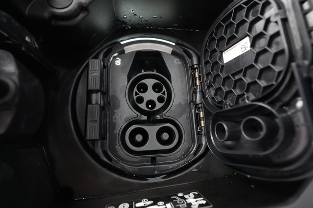 2023 Mercedes-Benz EQB — photo 8 of 21