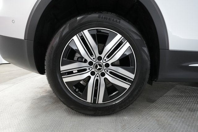 2023 Mercedes-Benz EQB — photo 17 of 21