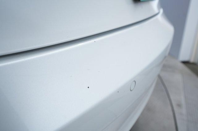 2020 Tesla Model 3 — photo 30 of 38