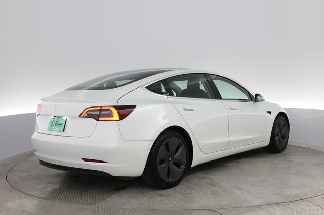 2020 Tesla Model 3 — photo 2 of 38