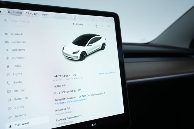 2020 Tesla Model 3 — photo 4 of 38