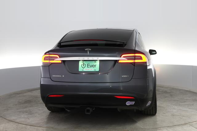 2018 Tesla Model X — photo 8 of 64