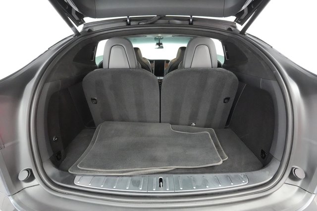 2018 Tesla Model X — photo 21 of 64