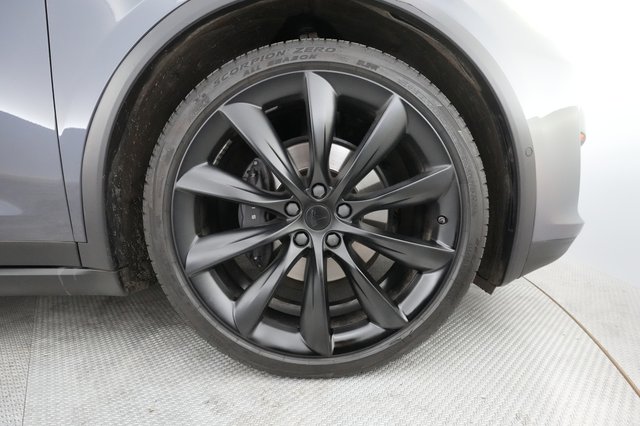 2018 Tesla Model X — photo 13 of 64