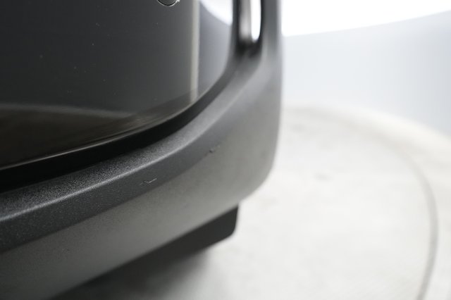 2023 Rivian R1S — photo 28 of 48