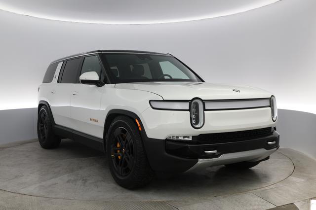 2023 Rivian R1S — photo 6 of 48