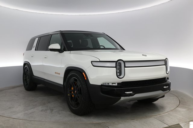 2023 Rivian R1S — photo 6 of 48