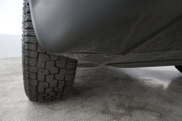 2023 Rivian R1S — photo 39 of 48