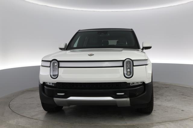 2023 Rivian R1S — photo 5 of 48