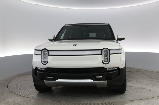 2023 Rivian R1S — photo 5 of 48